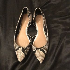 Snake skin flats